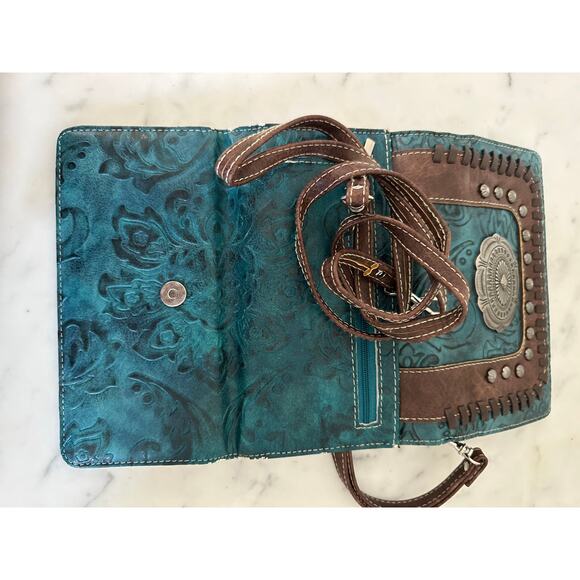 American west tri fold wallet with strap - Picture 9 of 11